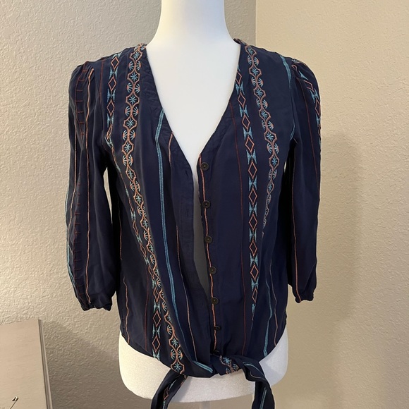 Button down blouse - Picture 7 of 8